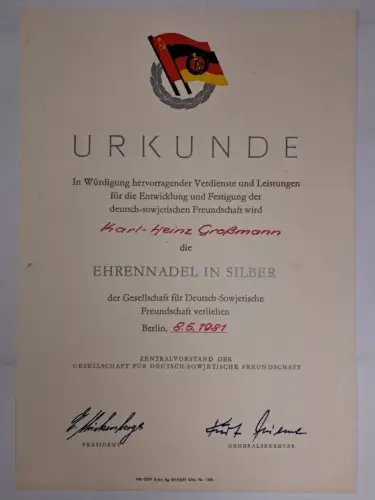 Mappe mit 1 Urkunde für Kerl-Heinz Großmann 1981 - Ehrennadel in Silber, DDR