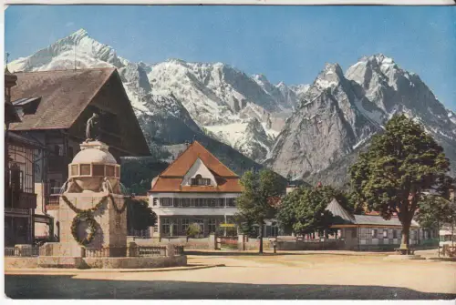 AK Garmisch. Marktplatz mit Alp- und Zugspitze, ca. 1930, Martin Herpich