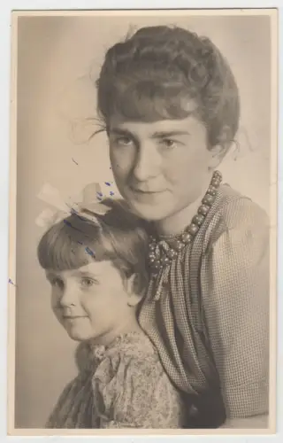 AK Portrait Junge Mutter mit kleinem Mädchen (Didi), Clajus, 1940, Leipzig