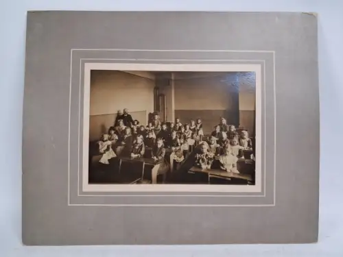 Fotografie: Klassenfoto Mädchen, Anfang 20. Jahrhundert, Mädchenklasse