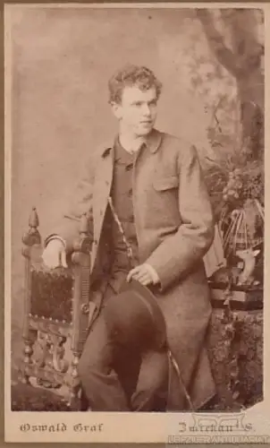 Portrait Bürgerlicher junger Herr mit Stock und Melone, Fotografie. Fotobild