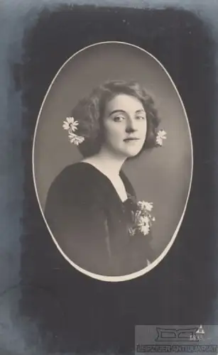 AK Hübsches junges Fräulein, Postkarte. Fotokarte, 1912, gebraucht, gut 268753