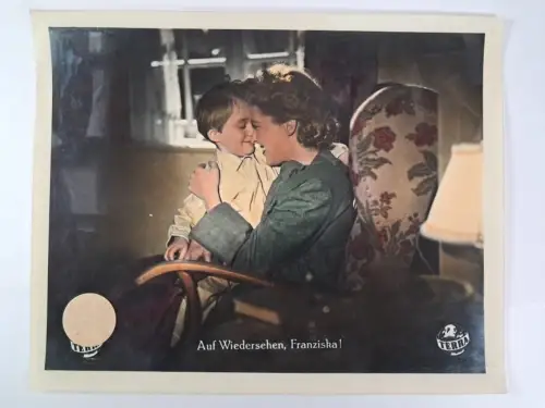 Fotografie: Auf Wiedersehen, Franziska!, Farbfotografie, Terra, Marianne Hoppe