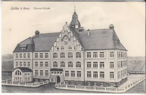 AK Gröba b. Riesa. Central-Schule, E. Gerstenberger, ungelaufen, gebraucht, gut