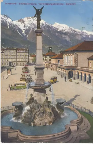 AK Innsbruck Südtirolerplatz, Vereinigungsbrunnen, Bahnhof, ca. 1930, Postkarte