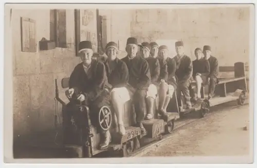 AK Gruppenfoto Einfahrt ins Salzbergwerk Berchtesgaden, Juli 1928, Fotografie