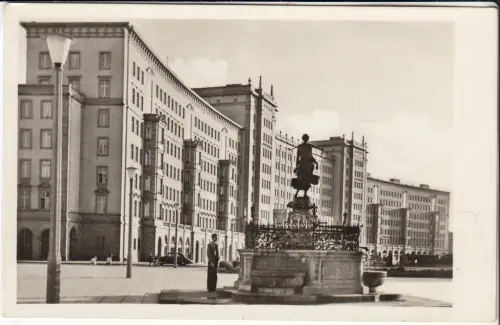 AK Messestadt Leipzig. Neubauten am Roßplatz mit Mägdebrunnen, 1956, Postkarte