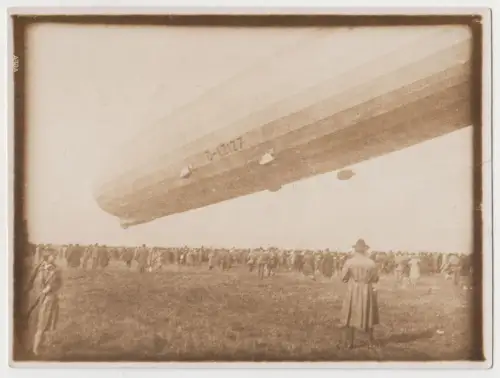 Fotografie: Luftschiff Zeppelin D-LZ127 Meiningen 11. Oktober 1931, Originalfoto