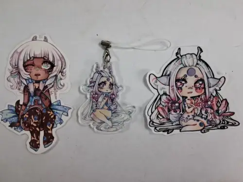 Set: Schlüsselanhänger & 2 Bilder Kawaii Manga Girl von Withy, sehr gut!