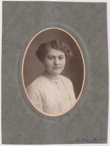 Fotografie Portrait Martha Kässler, Junges hübsches Mädchen, um 1900, Porträt