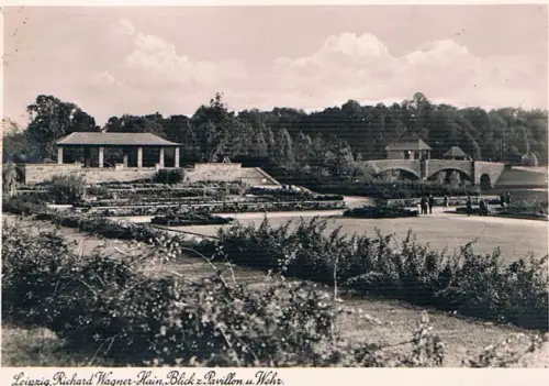 AK Leipzig. Richard-Wagner-Hain, Blick z. Pavillon u. Wehr. ca. 1939, Postkarte