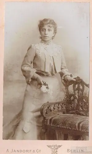 Fotografie Jandorf, Berlin - Portrait Junges Fräulein, Fotografie. Fotobild