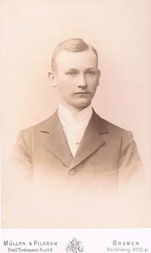 Fotografie Müller & Pilgram - Portrait Junger Herr, Fotografie, gebraucht, gut