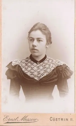 Fotografie Messow, Cüstrin - Portrait Junges Fräulein, Fotografie 274933