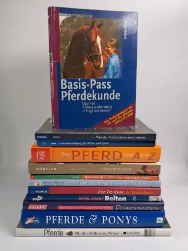 12 Bücher Pferde & Reiten: Zirkusschule, Das Pferd von A bis Z, Bodenarbeit ...