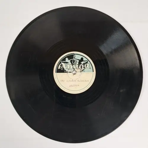 Schellackplatte: Wir Spielen Melodien / An Der Spree Und An Der Panke, Amiga