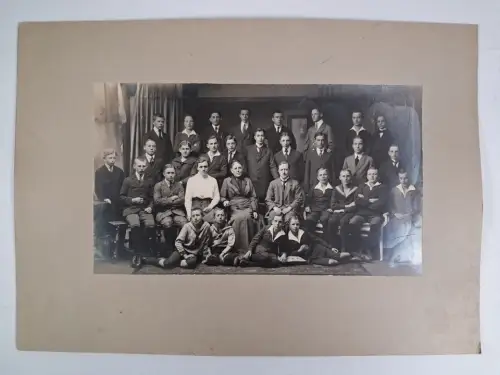 Fotografie Gruppenbild Klassenfoto Knaben um 1900, vintage, schwarzweiß