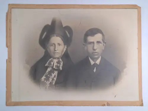 Fotografie Paar in Tracht um 1900, Hochzeitsfoto?, vintage, Ehepaar, Photography