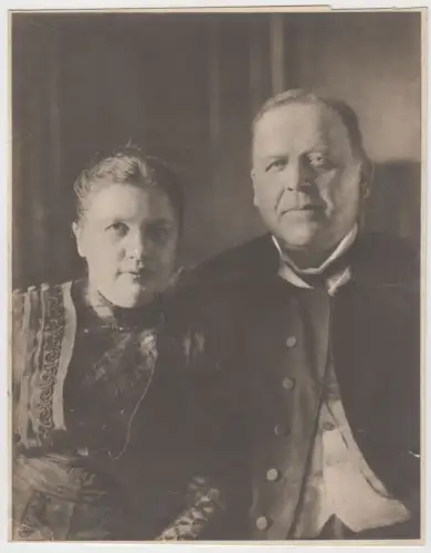 Fotografie: Eltern von Klara (?) - Porträt Mann und Frau um 1900, vintage, groß