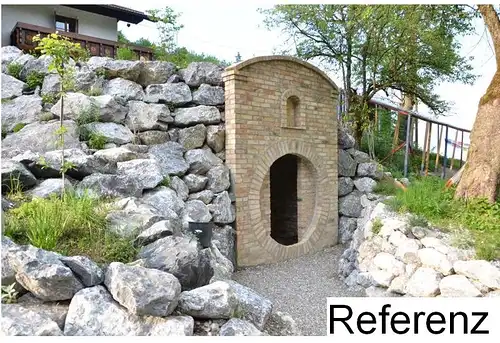 historische Ziegel antik Klinker Backsteine Ruinenmauer mediterran Landhaus rustikal Gartenmauer