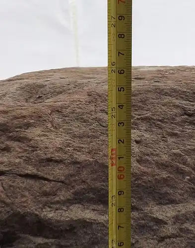 Sandstein Block historisches Element Pfeiler Tor als Solitär Garten Deko Skulptur Sockel Findling
