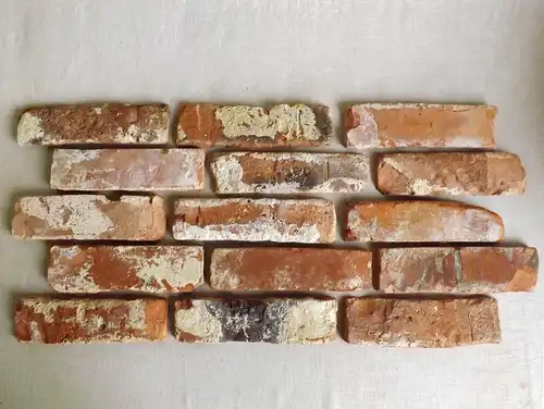 Retro Wand alte Ziegel Verbender Kamin Verkleidung Ziegelverblender Spaltriemchen echte Backsteine Ziegelsteine Klinker Riemchen Backsteinwände

