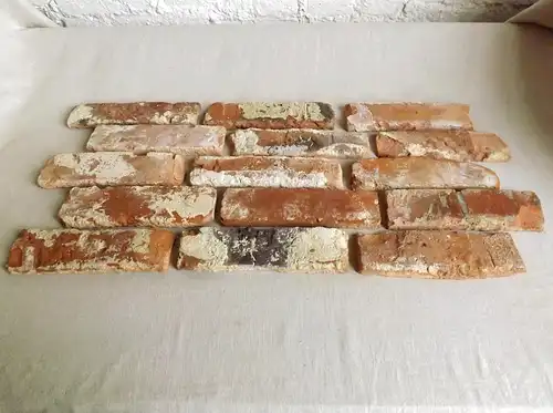 Retro Wand alte Ziegel Verbender Kamin Verkleidung Ziegelverblender Spaltriemchen echte Backsteine Ziegelsteine Klinker Riemchen Backsteinwände
