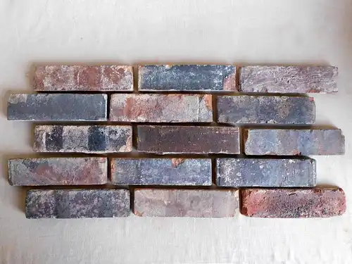 Kohlebrand Reichsformat Klinker Riemchen Spaltklinker retro Verblendsteine original Mauersteine Naturstein Loftoptik Steinwand Wandverkleidung Wandpaneele Fliesen
