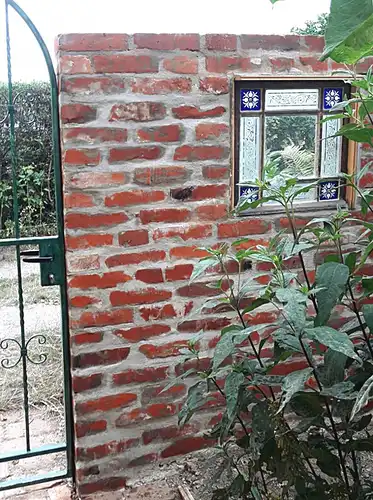  Garten bau Ruinen Mauer Antik Ziegel Klinker Echte Back stein Wand Feldbrand