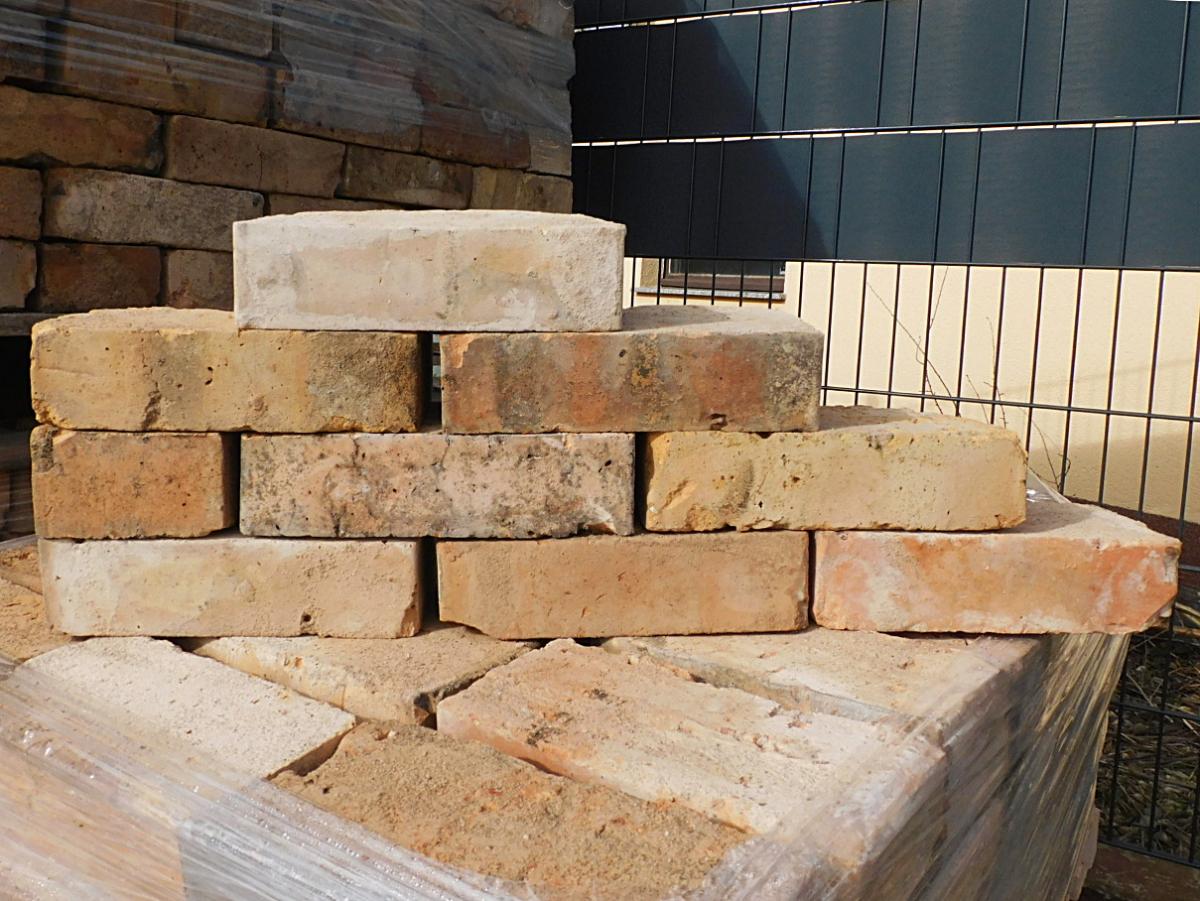 Alte Rückbau Klinker gelb Mediterran used look Ziegel Mauersteine Ruine