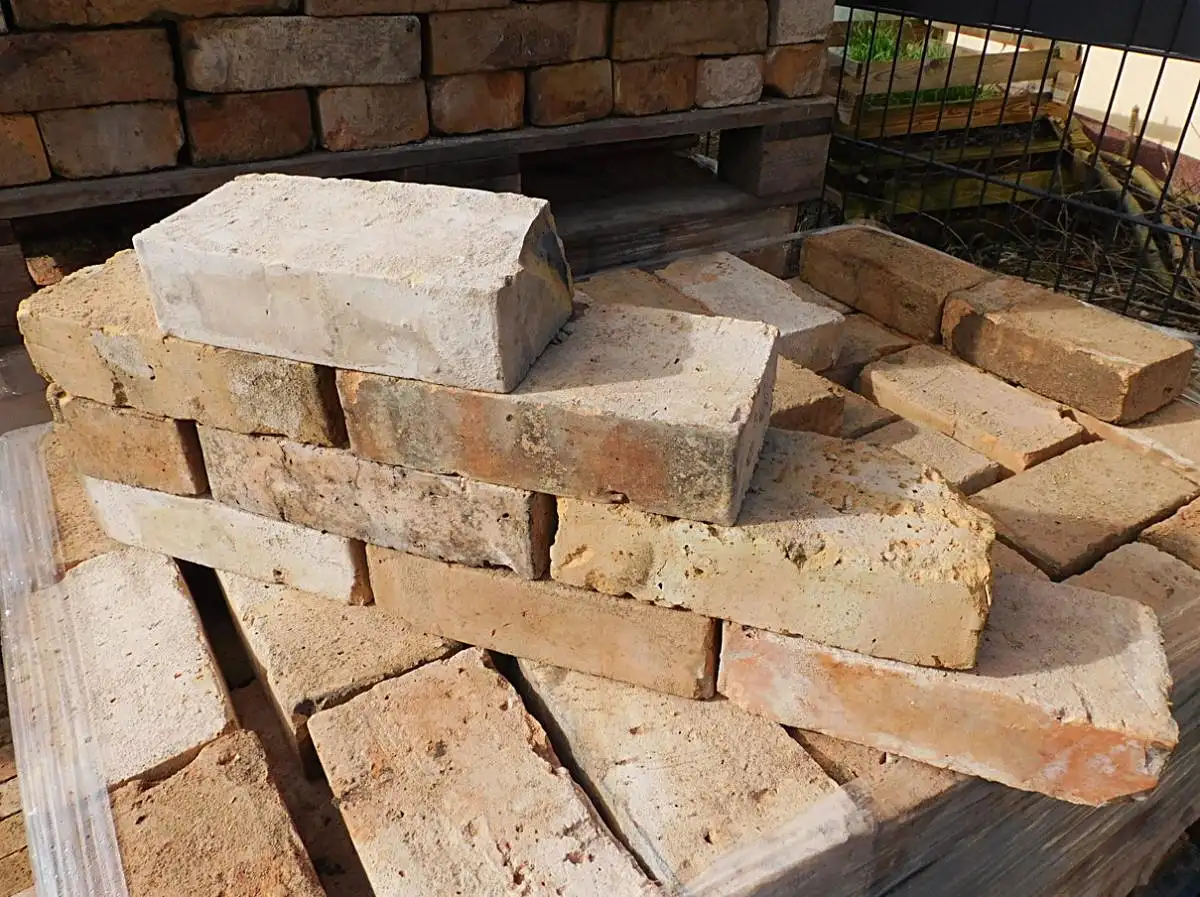 Alte Rückbau Klinker gelb Mediterran used look Ziegel Mauersteine Ruine