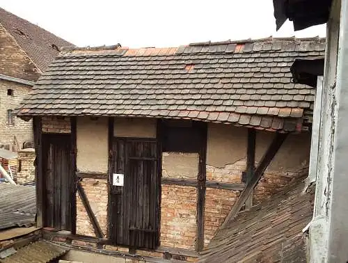 Tiny house Fachwerk haus Garten Hütte Rückbau komplett Dokumentation Wiederverwendung nachhaltig  Altholz balken Dachziegel Altziegel 