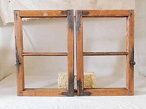 altes historisches Holz Stall Schuppen Bauernhaus fenster Dekoration rustikal Landhaus shabby chic vintage