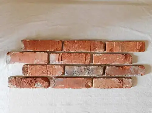Antik Ziegel Riemchen Backstein Verblender Wand Gestaltung Interieur Design Klinker Landhaus used look shabby chick