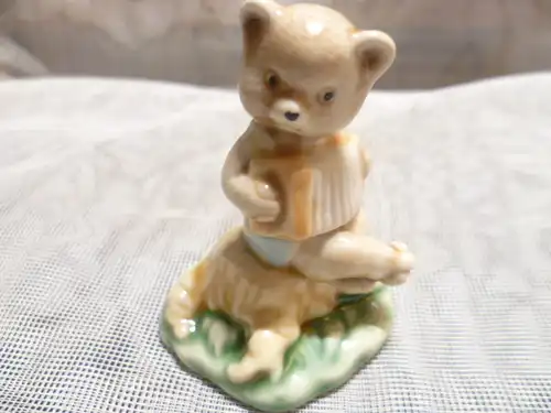 Steiff ??Hummel ?? oder in der Art Goebel Vintage 3 Stück Bären wohl 1960/70 Jahre alle aus meiner Vitrine H : 7 cm L: bis 8 cm