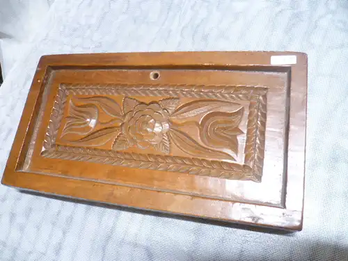  Lebkuchenmodel Tulpen Kirsche  Maße 14cm x 27cm  Provenienz ; Schweiz aus einer Züricher Bäckerei in den 1980 erworben