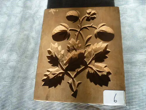 Sprengerlesmodel    Granatapfel Erdbeeren Printen  besonders tief ausgeschnitzt 8 cm  X 10 cm Provenienz Bäckerei in Bretten Meister KG