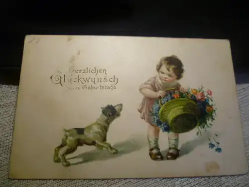 Kleines Mädchen mit Hund n gelaufen!  um 1910