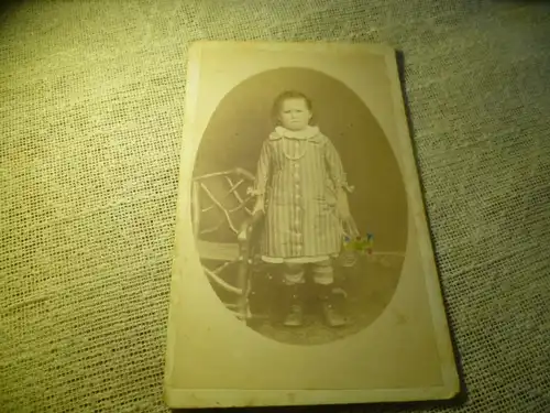 Vaihingen an der Enz: Kinderportrait 10,5 x 6,5 cm   Atelier: Alb.Kurfiss Vaihingen an der Enz