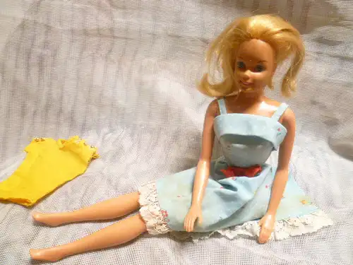 Vintage Barbie Living seltene Haarfarbe in Fashion u Kleidungsets Mattel 1966 Malaysia