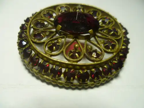 Magnificent dark red garnet 42 round grenades each of 0.10 carat = 4.2 carat,around 1850 Austria