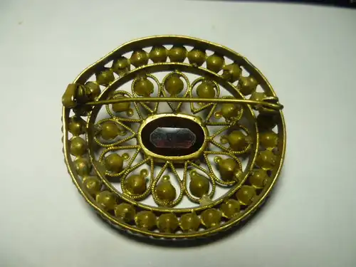 Magnificent dark red garnet 42 round grenades each of 0.10 carat = 4.2 carat,around 1850 Austria
