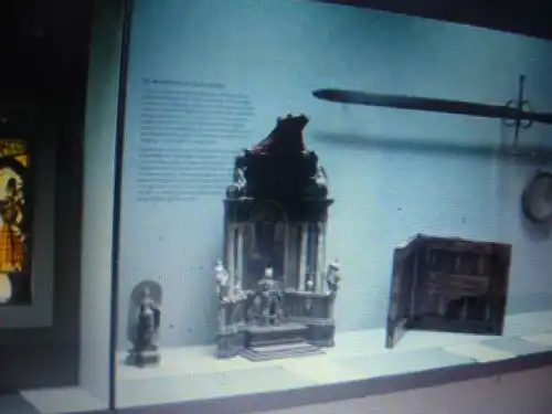 Hausaltar Meersburg around 1780 by hand carved in original version museum 2 side wings, stepped construction