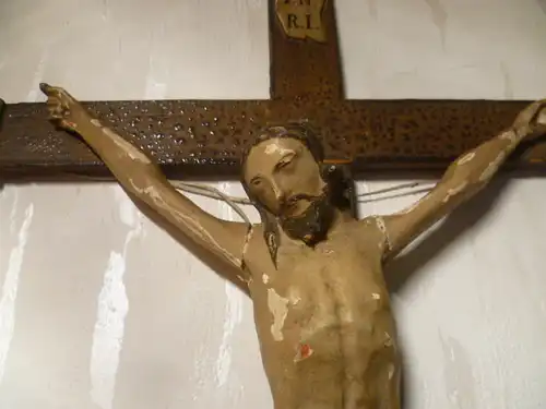 Uralte Original Barock  Holz Jesus Figur geschnitzt auf edlem Kreuz  18. Jh. Übergang 19 Jh Baden Württemberg oder Hohenlohe  Meisterlich