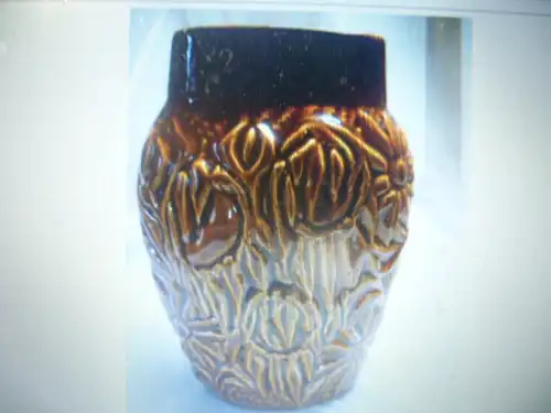 Jugendstil Vase braune Oberlasur mit Blumenmuster , ovale Form , schlanker Körper , keine Marke erkenntlich wohl Frankreich um 1920