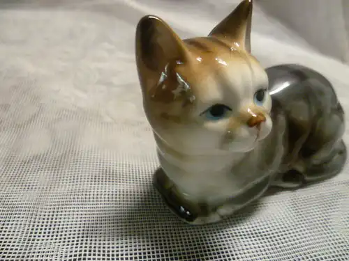 Kätzchen Gruppe spielend GIlde + C.Scheidig Gräfenthal liegend Konvolut Kätzchen aus meiner Vitrine , Gruppe ist von  Manufaktur Gilde