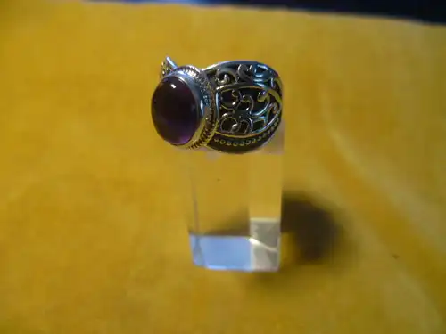 Amethyst besetzter Juwelier Ring Silber massiv  925 Vintage 1970 Jahre Ringschiene im osmanischen Stil !!