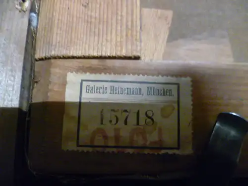 Anton Windmaier 1840 Pfarrkirchen-1896 München"Schloss Emming bei 84347 Eresing , unter mit rotem Regenschirm spazierendesPärchen