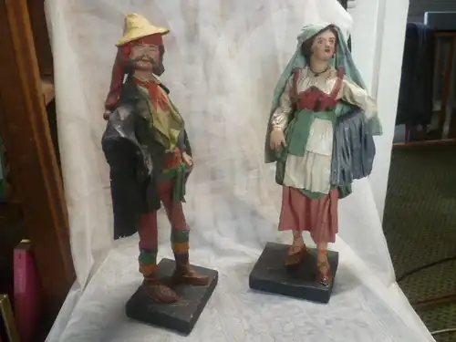 Sonneberg Krippenfiguren -Puppen Paar !! Deutschland, um 1860/80. Trachtenpaar. Körper aus Papiermaché, bemalt