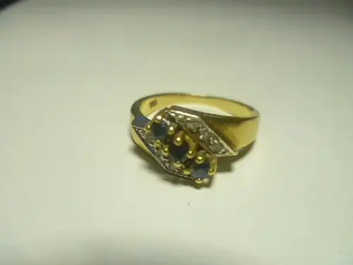 Gold 750 Brilliant Saphir Ring Vintage  Brilliant Ring Gelbgold 750 um 1960 -70 gefasßtt6 Brilliant je 0,03= o0,1Karat 3 Saphire